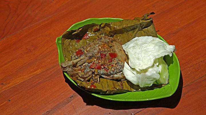 Bebek Songkem: Hidangan Khas Yang Unik dari Sampang Madura